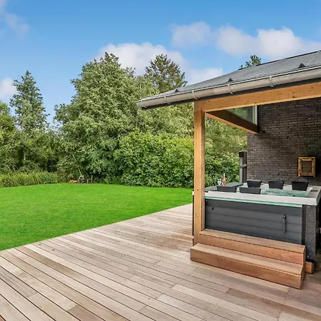 Cozy In With Jacuzzi Vordingborg
